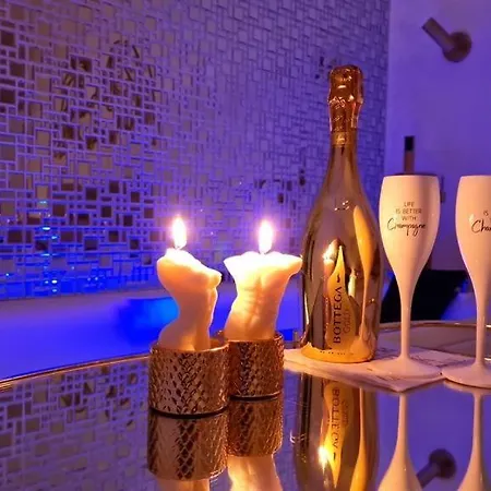 Apartament Sauna&jacuzzi Gold Solny 公寓 科沃布热格
